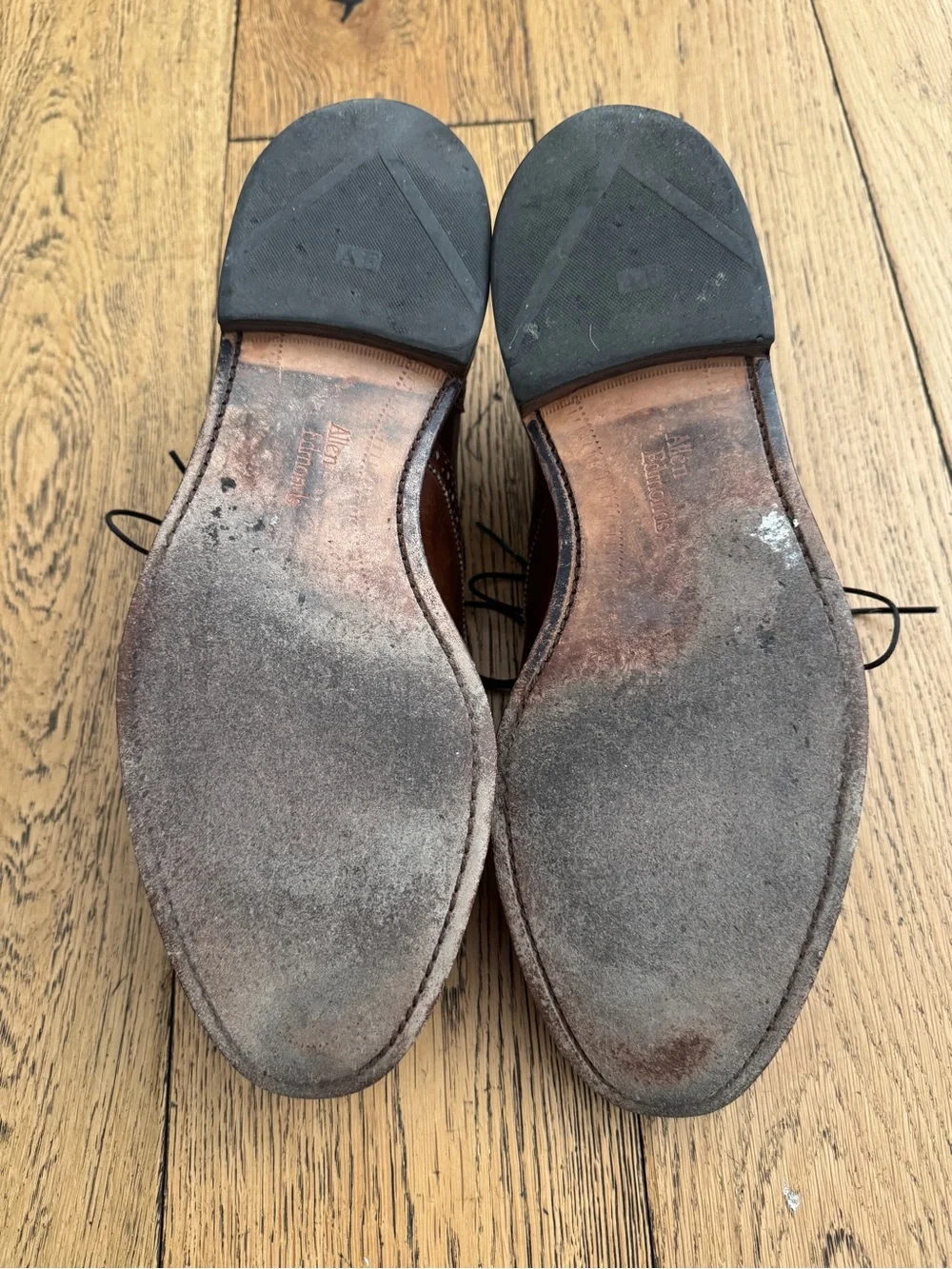 Allen Edmonds Brown Leather Cap-Toe Brogues